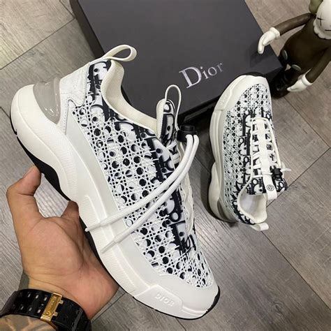 zapatos dior hombre precio|Dior sneakers men.